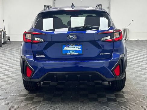 Used 2024 Subaru Crosstrek 2.0i Premium AWD/4WD image 10