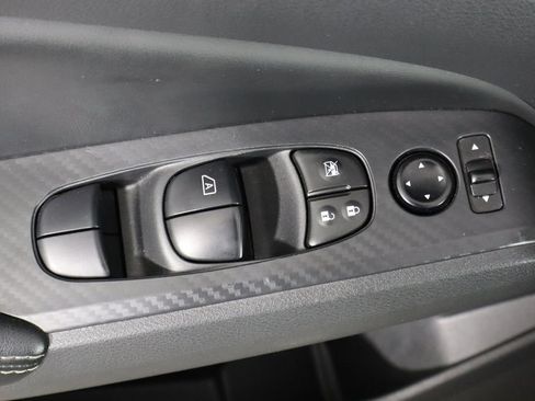 Used 2025 Nissan Altima 2.5 SV FWD image 20