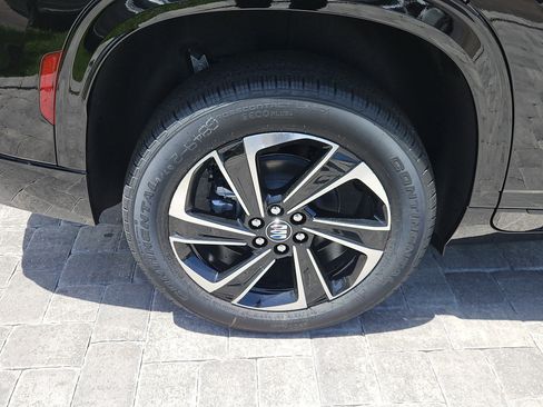 New 2026 Buick Enclave Sport Touring w/ Power Package image 7