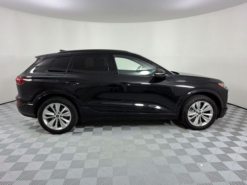 Used 2025 Audi Q6 e-tron Premium Plus w/ Premium Plus RWD image 8