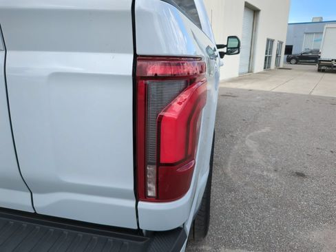 Used 2025 Ford F150 Platinum AWD/4WD image 14