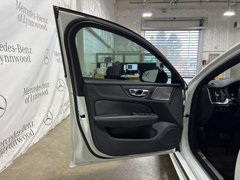 Used 2024 Volvo V60 T8 Polestar image 10