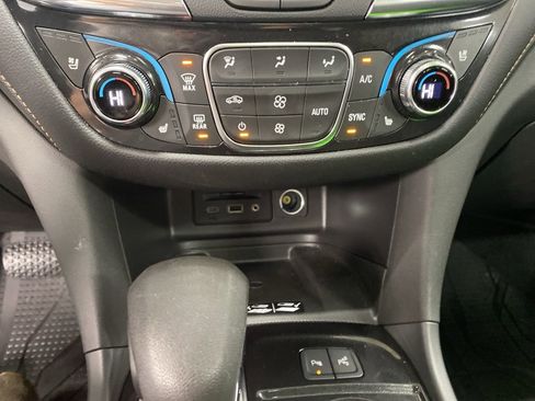 Certified 2024 Chevrolet Equinox Premier image 50