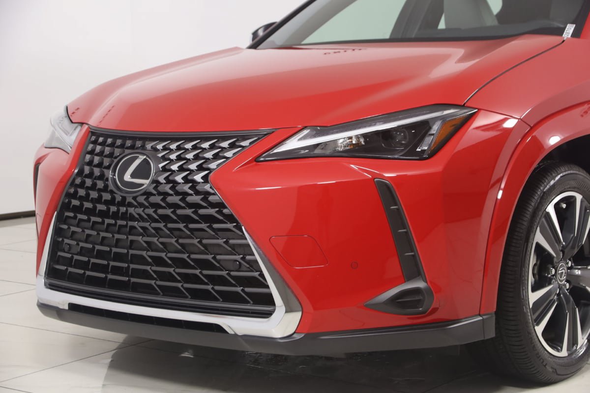 Used 2025 Lexus UX 300h FWD w/ Accessory Package (Z1) image 42