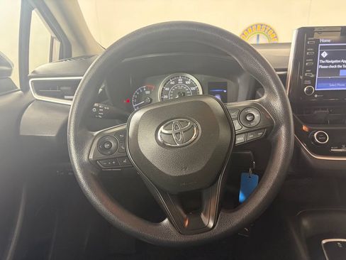 Used 2021 Toyota Corolla LE FWD image 6