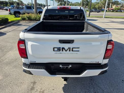 Used 2025 GMC Canyon AT4 AWD/4WD image 4