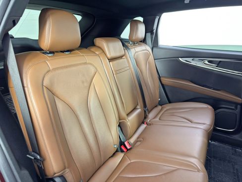 Used 2022 Lincoln Nautilus Reserve image 35