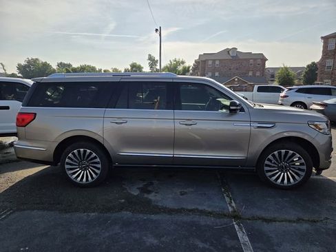 Used 2020 Lincoln Navigator L Reserve w/ Luxury Package AWD/4WD image 10