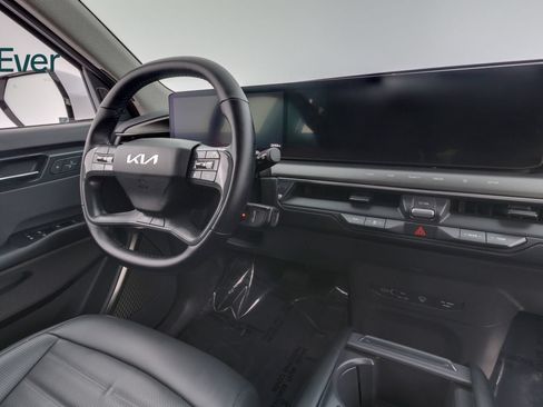 Used 2024 Kia EV9 Land AWD/4WD image 27