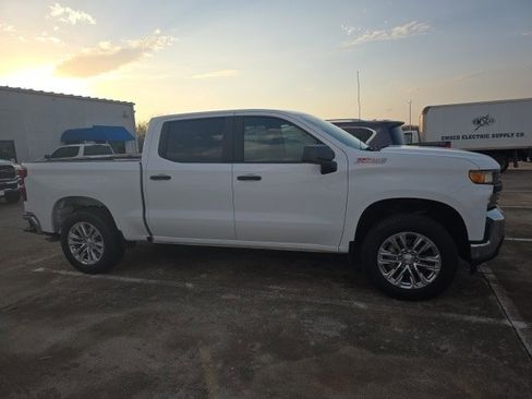 Used 2021 Chevrolet Silverado 1500 W/T w/ WT Value Package image 6
