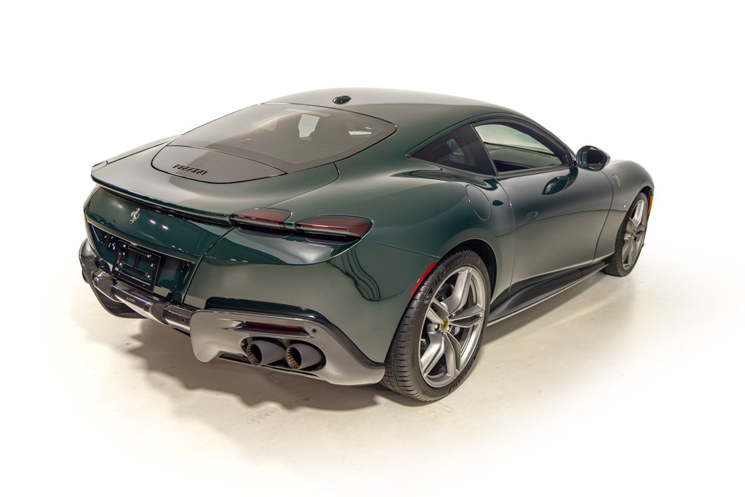 Used 2021 Ferrari Roma RWD image 9
