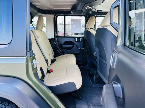 Used 2022 Jeep Wrangler Unlimited Sport AWD/4WD image 23