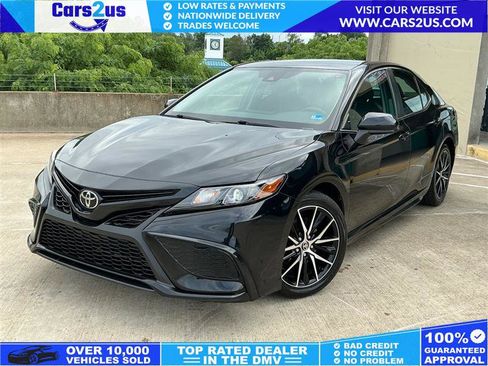 Used 2021 Toyota Camry SE FWD image 1