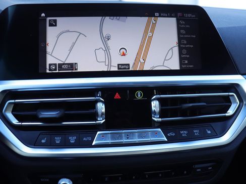 Used 2022 BMW 230i Coupe w/ Premium Package image 27