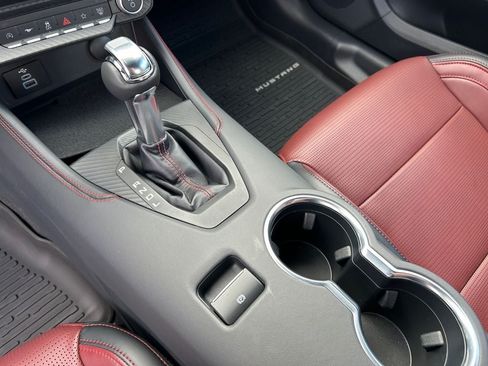 Used 2025 Ford Mustang Premium RWD image 18