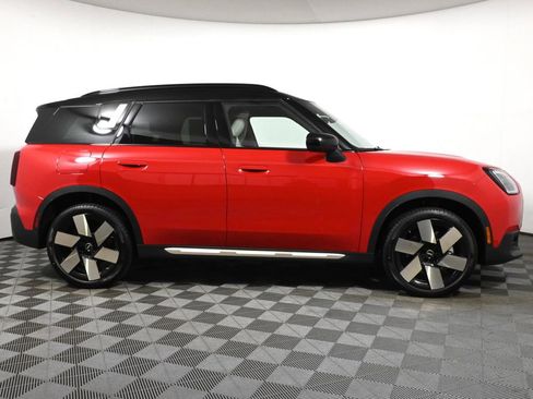 Certified 2025 MINI Cooper Countryman S image 8
