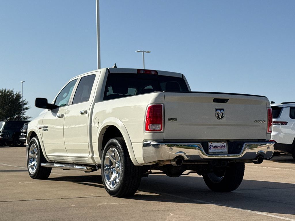 Used 2017 RAM 1500 Laramie w/ Convenience Group AWD/4WD image 7