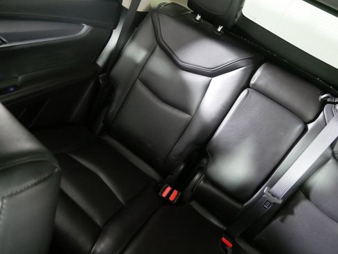 Used 2017 Cadillac XT5 Luxury image 12