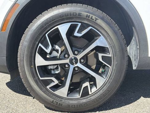 Certified 2023 Kia Sportage EX AWD/4WD image 10