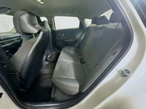 Used 2025 Kia K4 LXS image 29