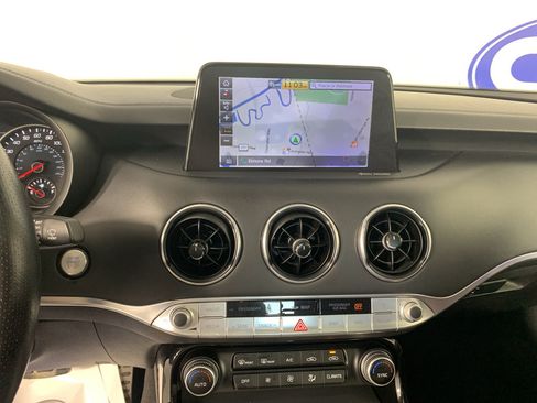 Used 2018 Kia Stinger GT2 AWD/4WD image 24