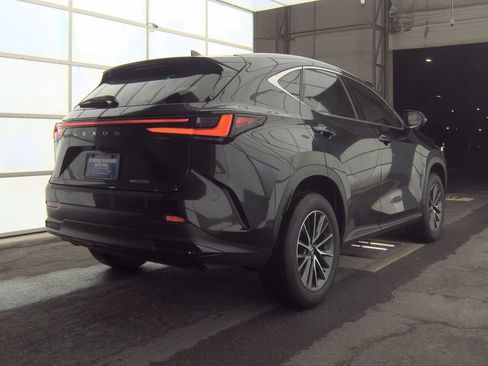 Used 2025 Lexus NX 250 FWD w/ Towing Package (2000 Lbs) image 6