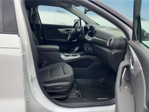 Used 2024 Chevrolet Blazer LT image 13