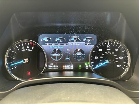 Used 2019 Ford Expedition Limited image 18