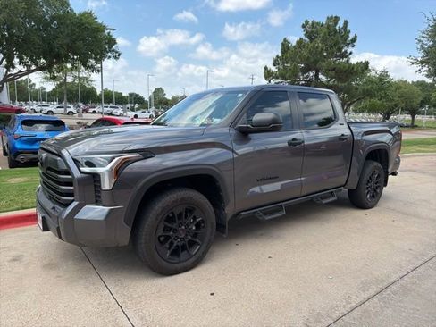 Used 2024 Toyota Tundra SR5 image 3