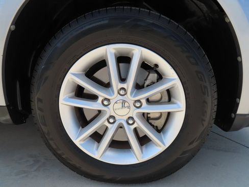 Used 2017 Dodge Journey SXT w/ Comfort/Convenience Group FWD image 11