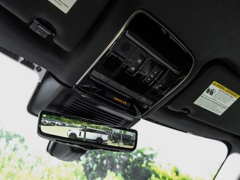 New 2026 Land Rover Range Rover SE AWD/4WD image 34