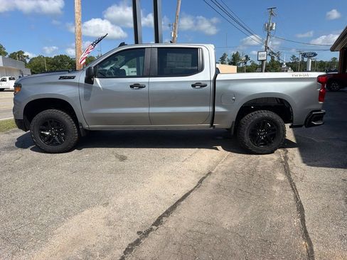 New 2026 Chevrolet Silverado 1500 Custom Trail Boss w/ LPO, Dark Essentials Package AWD/4WD image 8
