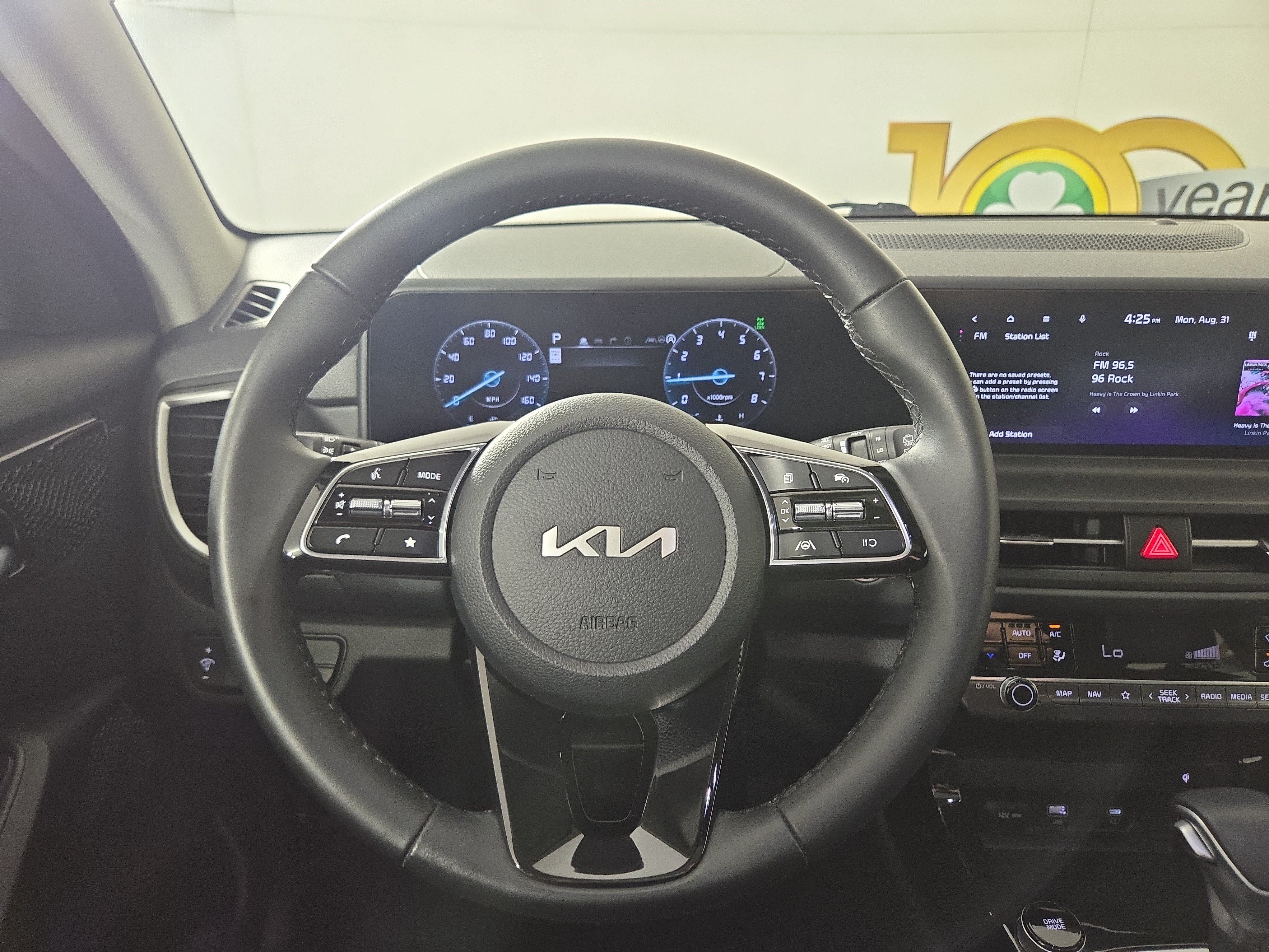Used 2024 Kia Seltos EX AWD/4WD image 13