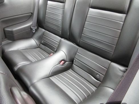 Used 2007 Ford Mustang GT Premium RWD image 19