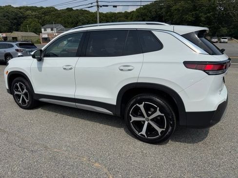 Certified 2025 Volkswagen Tiguan SE AWD/4WD image 7