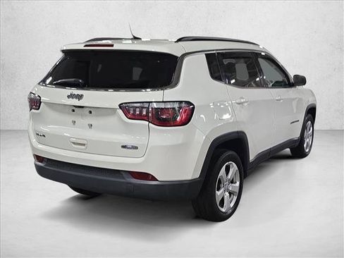 Used 2020 Jeep Compass Latitude w/ Popular Equipment Group AWD/4WD image 5