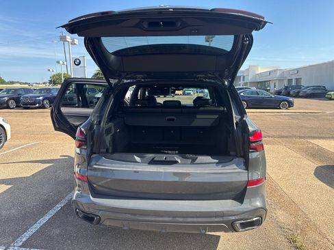 Used 2024 BMW X5 sDrive40i w/ M Sport Package RWD image 9