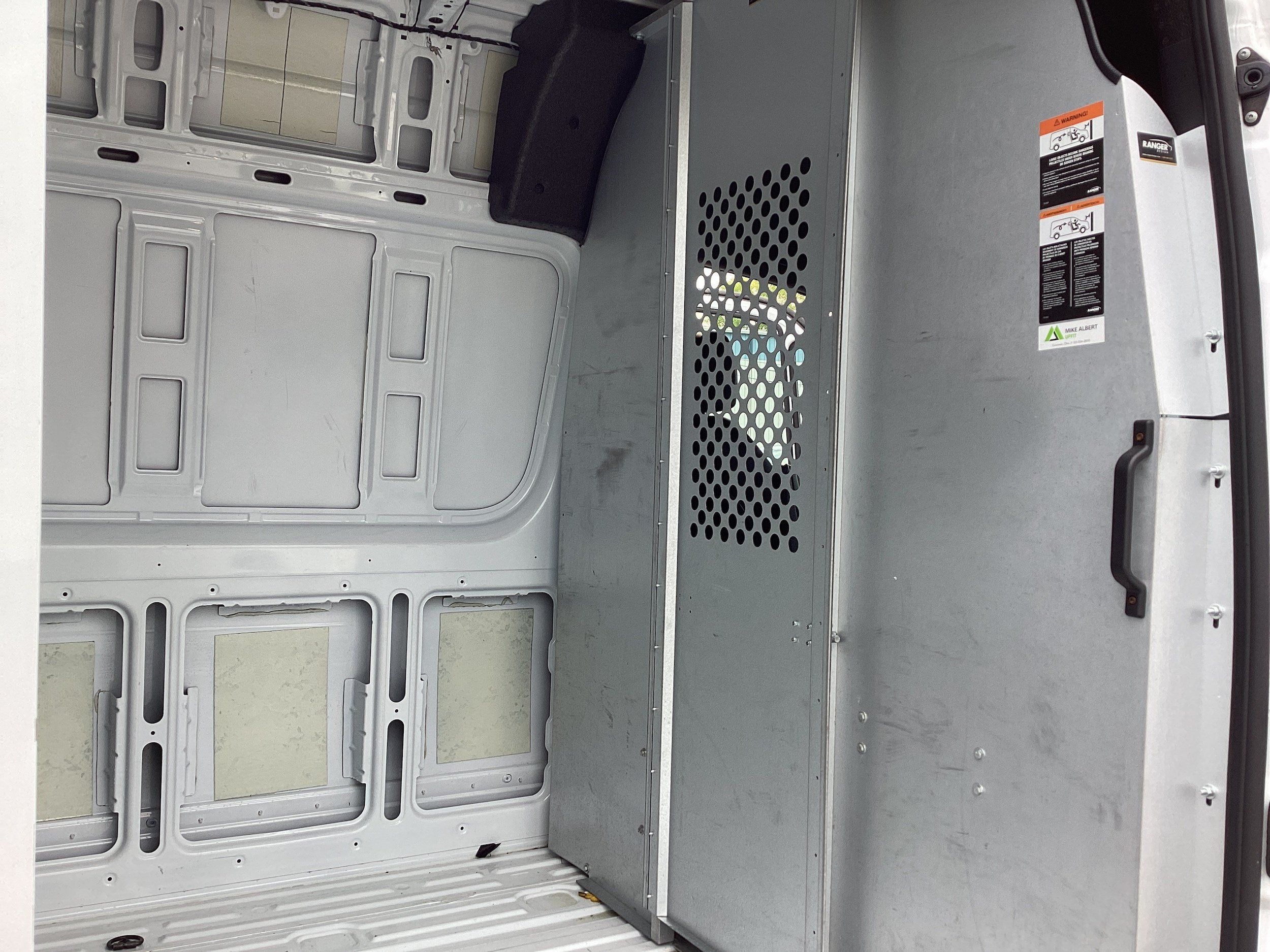 Used 2024 Mercedes-Benz Sprinter 2500 w/ Acoustic Package image 13