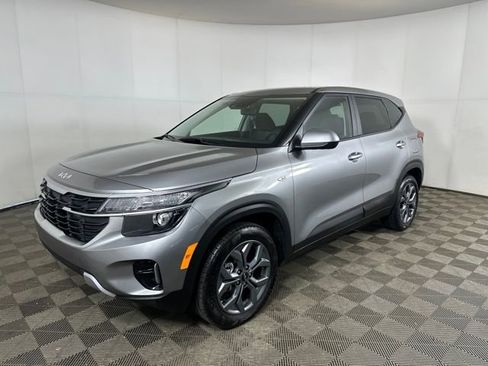 Used 2026 Kia Seltos LX image 14