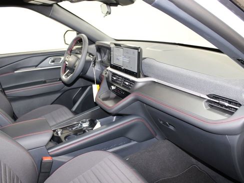 New 2026 Ford Explorer ST-Line image 30