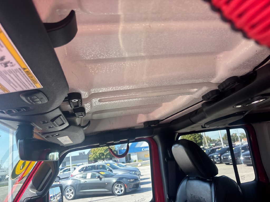 Used 2018 Jeep Wrangler Unlimited Sahara AWD/4WD image 28