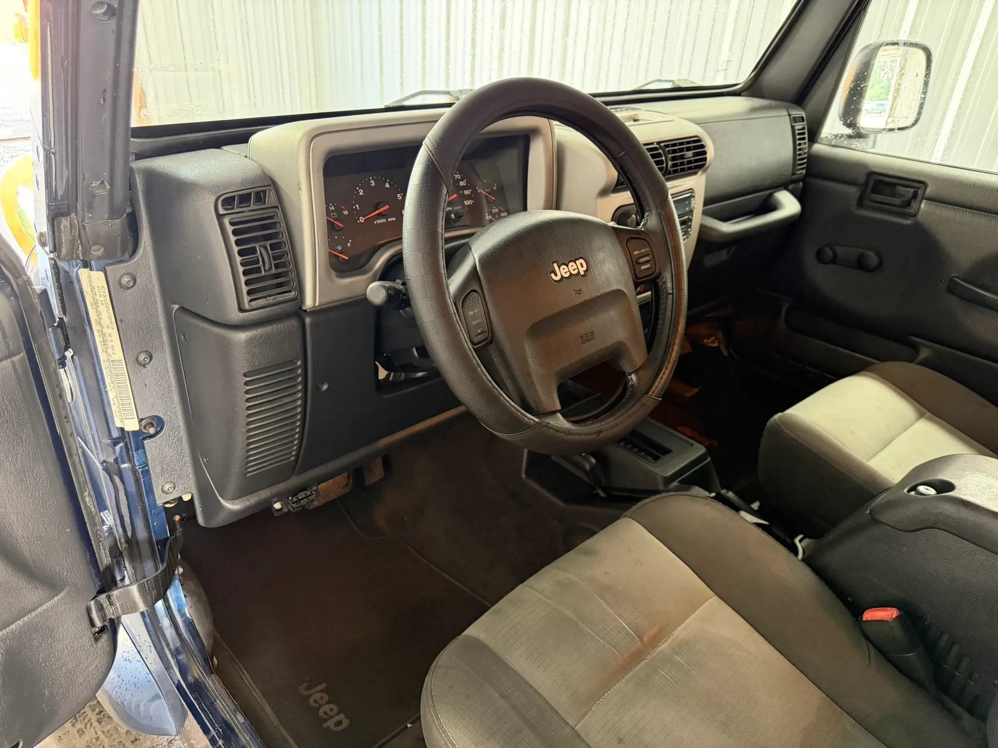 Used 2005 Jeep Wrangler Unlimited AWD/4WD image 17