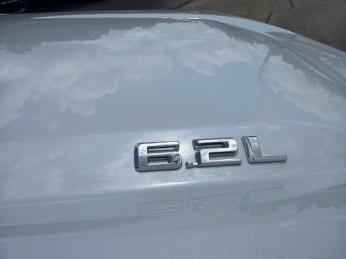 New 2026 Chevrolet Silverado 1500 High Country AWD/4WD image 14