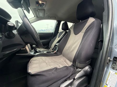 Used 2023 Toyota Corolla Cross LE image 10