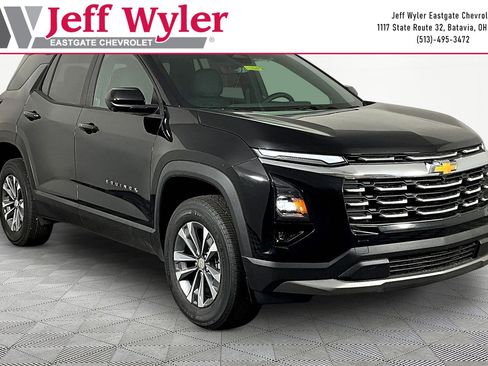 New 2026 Chevrolet Equinox LT w/ Convenience Package II FWD image 3