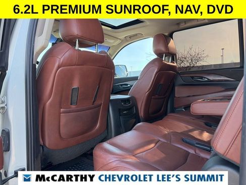 Used 2015 Cadillac Escalade ESV Premium image 50