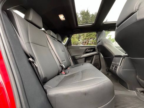 Certified 2024 Subaru Solterra Touring w/ Touring Package image 15