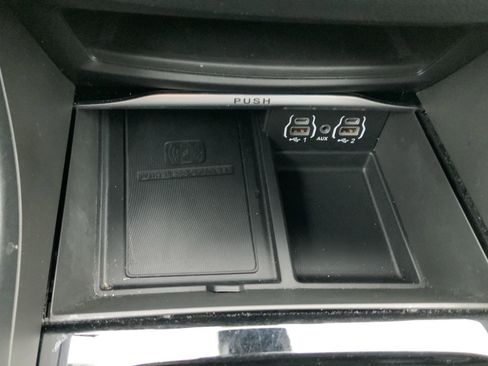 Used 2021 Chrysler Pacifica Limited w/ S Appearance Package image 48