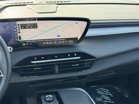 Used 2025 Buick Enclave Preferred image 12