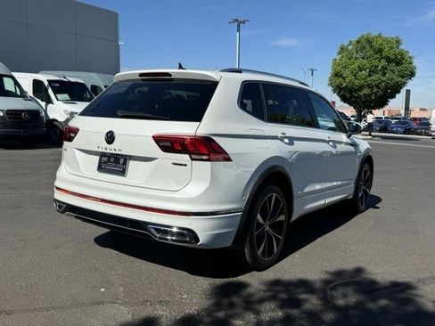 Used 2022 Volkswagen Tiguan SEL R-Line AWD/4WD image 7